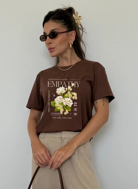 Camiseta Feminina Marrom Escuro Empathy