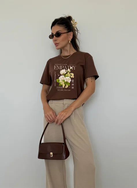 Camiseta Feminina Marrom Escuro Empathy